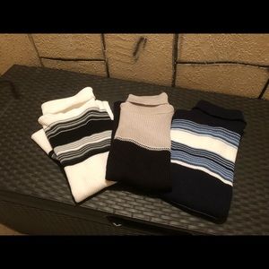 Sleeve less turtle necks